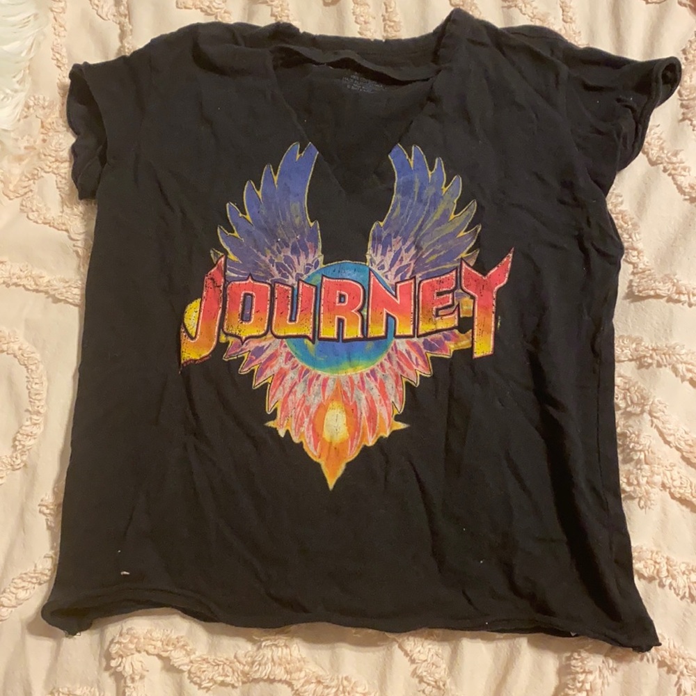 Colors Ik graphic tee with cutout